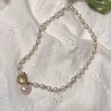 Load image into Gallery viewer, Lovely Pearl Pendant Necklace