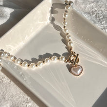 Load image into Gallery viewer, Lovely Pearl Pendant Necklace