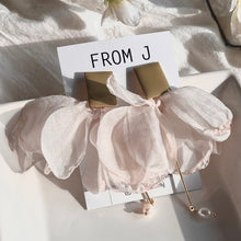 Load image into Gallery viewer, Magnolia Petal Dance