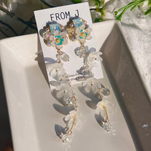 Load image into Gallery viewer, Flower Opera Drop