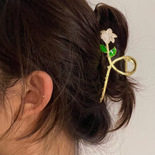 Load image into Gallery viewer, White Lily Hair Claw