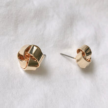 Load image into Gallery viewer, Golden Bouquet