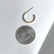 Load image into Gallery viewer, Gold C ring