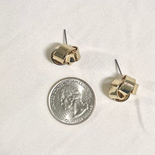 Load image into Gallery viewer, Golden Bouquet