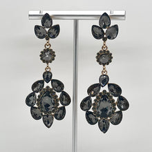 Load image into Gallery viewer, Chandelier