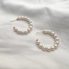 Load image into Gallery viewer, Pearl Hoop Gold Earrings