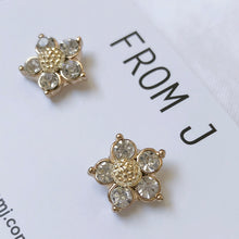 Load image into Gallery viewer, Crystal Flower