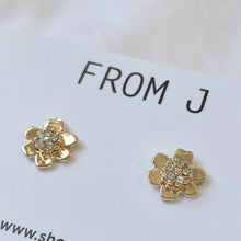 Load image into Gallery viewer, Gold Hibiscus