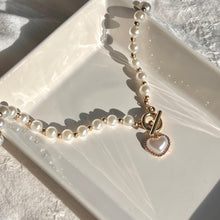 Load image into Gallery viewer, Lovely Pearl Pendant Necklace
