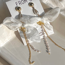 Load image into Gallery viewer, Winged Pearl Cascade Earrings
