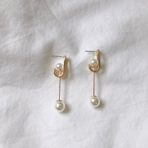 Rose Gold Pearl Drop Earrings