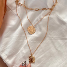 Load image into Gallery viewer, [3pc Set] Vintage Gold Necklaces
